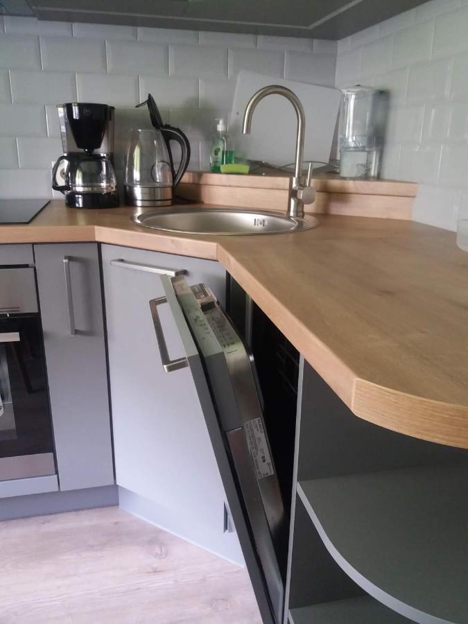 Cosy Home 10 Min From City Center 塔林 外观 照片